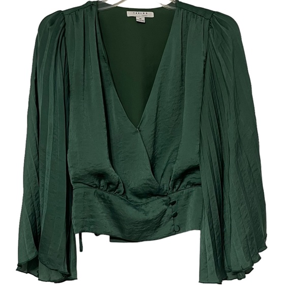GREEN PLEATED WRAP TOP Women's Size Medium ACCORDION SLEEVES Blouse EUC - Picture 6 of 9